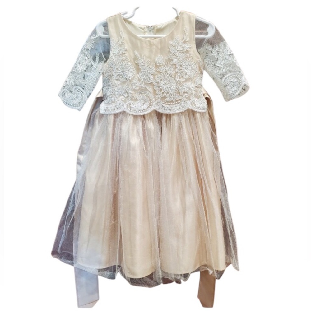 Sweet Kids USA Champagne and ivory lace Flower girl Dress. Sz.3